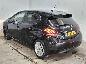 Peugeot 208 1.2 Vti 12V PureTech Hatchback  Benzine 1.199cc 61kW (83pk) FWD picture 5