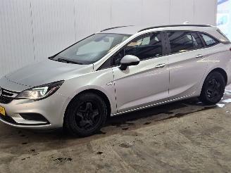 Opel Astra SPORTS TOURER 1.6 CDTI 110 16V Combi/o  Diesel 1.598cc 81kW (110pk) FWD picture 3