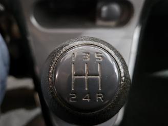 Opel Agila 1.0 12V MPV  Benzine 996cc 50kW (68pk) FWD picture 12