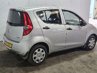 Opel Agila 1.0 12V MPV  Benzine 996cc 50kW (68pk) FWD picture 3