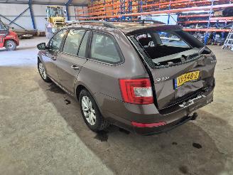 Skoda Octavia 1.6 TDI GreenTec 16V Combi/o 4Dr Diesel 1.598cc 77kW (105pk) FWD picture 5