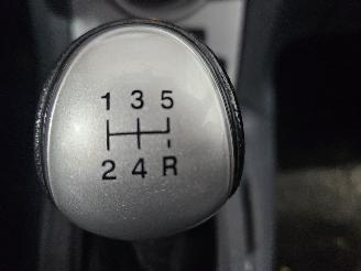 Ford Fiesta 1.25 16V Hatchback  Benzine 1,242cc 44kW (60pk) picture 13