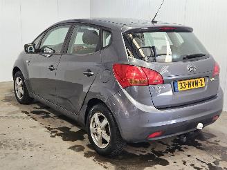 Kia Venga 1.4 CVVT 16V MPV  Benzine 1.396cc 66kW (90pk) FWD picture 3