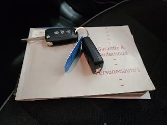 Kia Venga 1.4 CVVT 16V MPV  Benzine 1.396cc 66kW (90pk) FWD picture 13