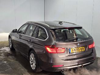 BMW 3-serie 316i 1.6 16V Combi/o  Benzine 1.598cc 100kW (136pk) RWD picture 2