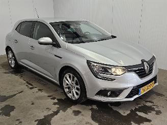 uszkodzony samochody osobowe Renault Mégane 1.2 Energy TCE 130 Hatchback 4Dr Benzine 1,197cc 97kW (132pk) FWD 2017/8