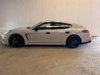 Porsche Panamera S E-HYBRID 3.0 V6 24V S E-Hybrid Liftback  Elektrisch Benzine 2.995cc 245kW (333pk) RWD picture 6
