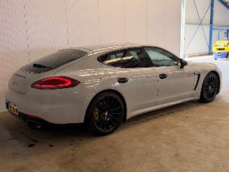 Porsche Panamera S E-HYBRID 3.0 V6 24V S E-Hybrid Liftback  Elektrisch Benzine 2.995cc 245kW (333pk) RWD picture 3