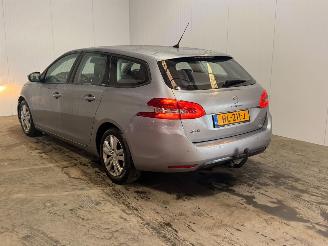 Coche accidentado Peugeot 308 1.6 BlueHDi 120 Combi/o 4Dr Diesel 1.560cc 88kW (120pk) FWD 2015/11