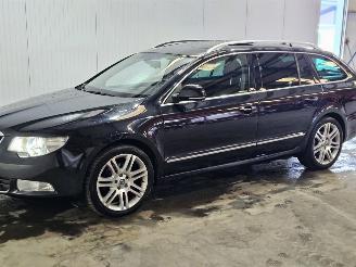 Skoda Superb 1.8 TSI  AUT16V Combi/o  Benzine 1.798cc 118kW (160pk) FWD picture 3