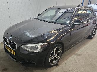 BMW 1-serie 116i 1.6 16V Hatchback 2Dr Benzine 1.598cc 100kW (136pk) RWD picture 6