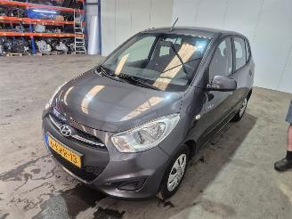 Hyundai I-10 1.0i 12V Hatchback  Benzine 998cc 51kW (69pk) FWD picture 4