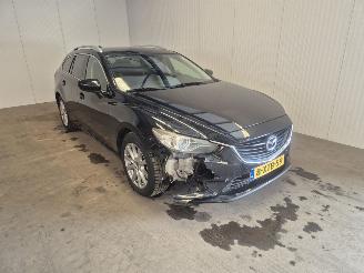 Damaged car Mazda 6 2.2 SkyActiv-D 150 16V Combi/o  Diesel 2.191cc 110kW (150pk) FWD 2014/10