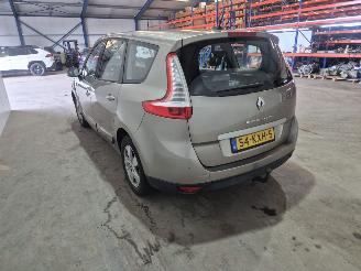 Renault Scenic 1.4 16V TCe 130 MPV  Benzine 1.397cc 96kW (131pk) FWD picture 4