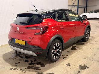 Renault Captur E-TECH HYBRID picture 3