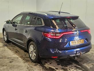 Damaged car Renault Mégane Megane IV Estate 1.5 Energy dCi 110 2018/2