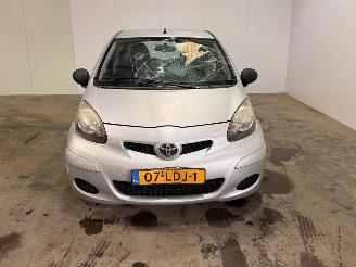 Toyota Aygo 1.0 12V VVT-i Hatchback picture 4
