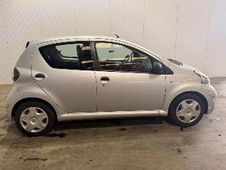Toyota Aygo 1.0 12V VVT-i Hatchback picture 9