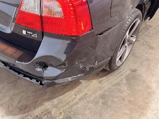 Volvo V-70 1.6 T4 16V Combi/o  R-Design picture 6