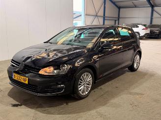 Volkswagen Golf 1.4 TSI 16V Hatchback picture 3