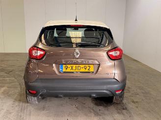 Renault Captur 1.2 TCE 16V EDC SUV picture 8