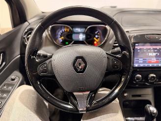 Renault Captur 1.2 TCE 16V EDC SUV picture 13