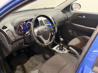 Hyundai I-30 1.6i i-Motion picture 11