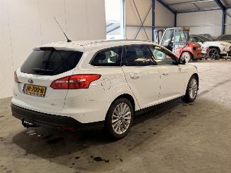 Ford Focus 1.0 Titanium picture 3
