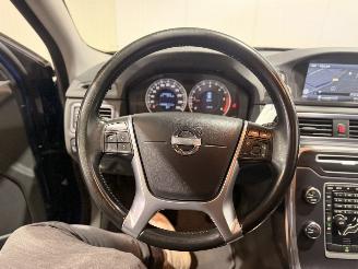 Volvo V-70 2.4 D4 Summum picture 16