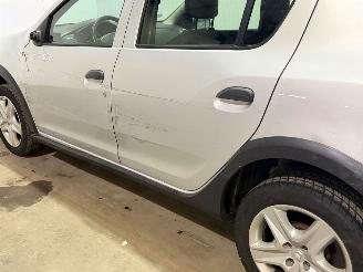 Dacia Sandero 0.9 TCe Stepway Lauréate picture 9