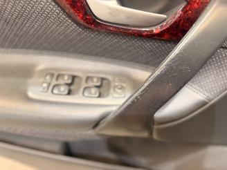 Volvo V-70 2.4 D5 AWD Geartronic C.L. picture 16