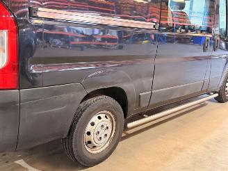 Peugeot Boxer 435 2.0 BlueHDI L2H2 Pro DC picture 8