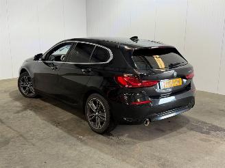 Unfallwagen BMW 1-serie 118i High Executive 2021/5