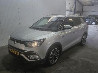 Ssang yong  XLV 1.6 e-XDi 16V 2WD SUV  Diesel 1.597cc 85kW (116pk) FWD picture 3