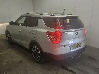 Ssang yong  XLV 1.6 e-XDi 16V 2WD SUV  Diesel 1.597cc 85kW (116pk) FWD picture 5
