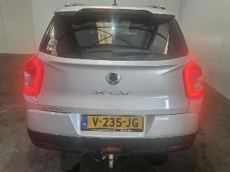 Ssang yong  XLV 1.6 e-XDi 16V 2WD SUV  Diesel 1.597cc 85kW (116pk) FWD picture 6