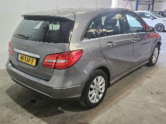 Mercedes B-klasse 1.8 B-180 CDI BlueEFFICIENCY 16V Hatchback  Diesel 1.796cc 80kW (109pk) FWD picture 6