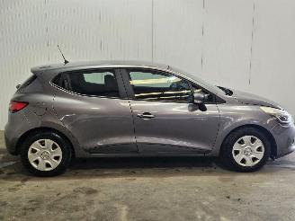 Renault Clio 0.9 Energy TCE 90 12V Hatchback 4Dr Benzine 898cc 66kW (90pk) FWD picture 2
