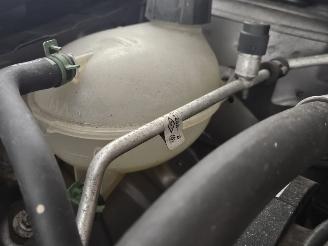 Renault Clio 0.9 Energy TCE 90 12V Hatchback 4Dr Benzine 898cc 66kW (90pk) FWD picture 10