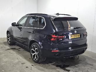 Vaurioauto  passenger cars BMW X5 xDrive 35d 3.0 24V SUV  Diesel 2.993cc 210kW (286pk) 4x4 2008/6