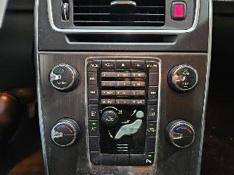 Volvo V-60 2.0 D3 20V Combi/o  Diesel 1.984cc 120kW (163pk) FWD picture 12