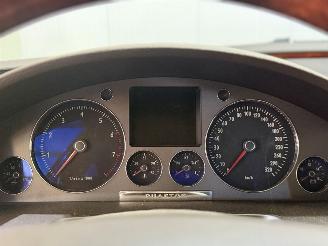 Volkswagen Phaeton 6.0 W12 5p. picture 11