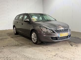 skadebil auto Peugeot 308 1.2 PureTech Blue Lease 2016/12