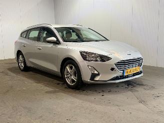 uszkodzony samochody osobowe Ford Focus 1.0 EcoBoost Trend Edition Business 2020/4