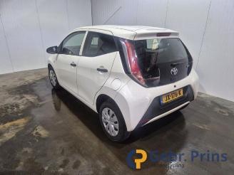Vrakbiler auto Toyota Aygo Aygo (B40), Hatchback, 2014 1.0 12V VVT-i 2016/6