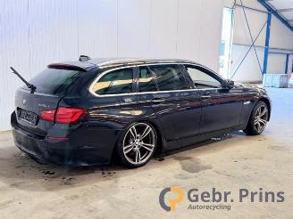 BMW 5-serie 5 serie Touring (F11), Combi, 2009 / 2017 530d xDrive 24V Blue Performance picture 3