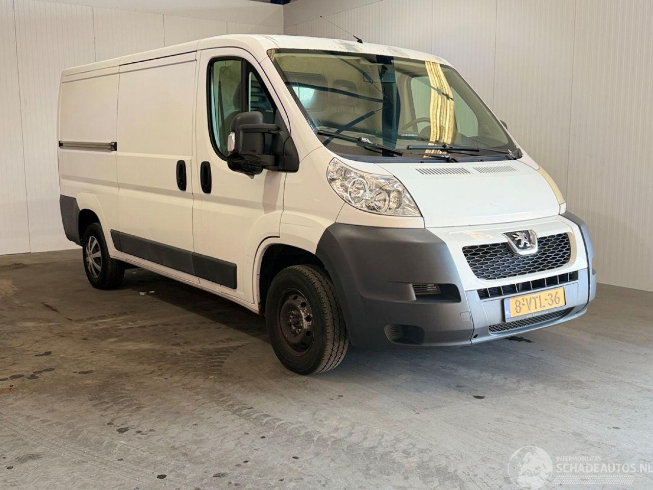 Peugeot Boxer 330 2.2 HDI L2H1 Profit+