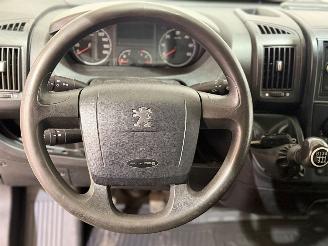 Peugeot Boxer 330 2.2 HDI L2H1 Profit+ picture 10