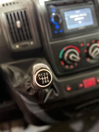 Peugeot Boxer 330 2.2 HDI L2H1 Profit+ picture 13