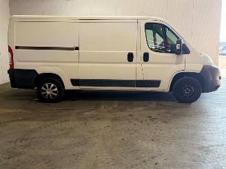 Peugeot Boxer 330 2.2 HDI L2H1 Profit+ picture 2
